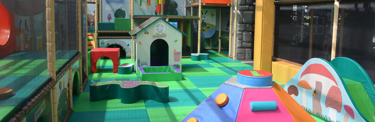 Playground at garden center Plantorama Taastrup | ELI Play