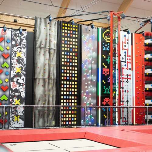 Clip n Climb in trampoline park Jump Yard ELI Play