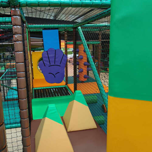 Indoor speelstructuur Monkey Town Troisdorf ELI Play